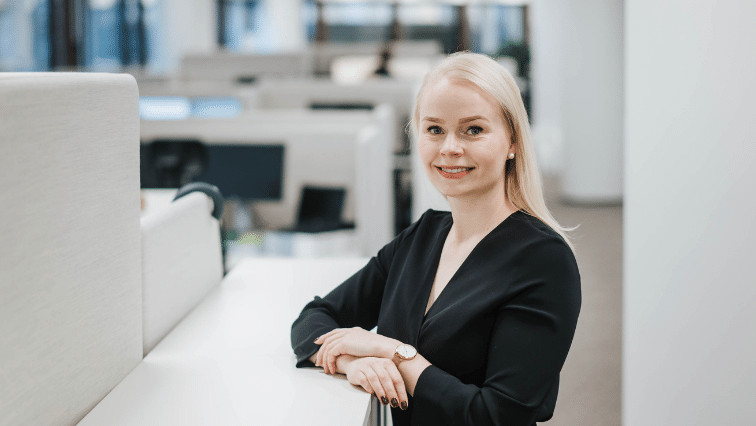 Visma Legal lakimies Anni Kostiainen